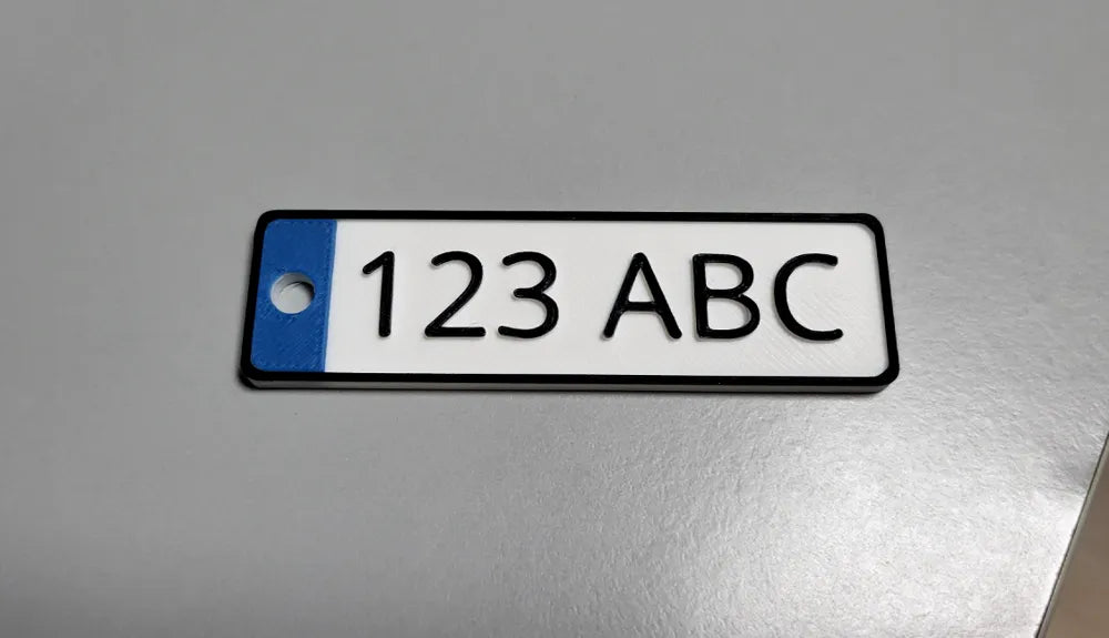 Araba Plakası Anahtarlık Oluşturucu [OpenSCAD]