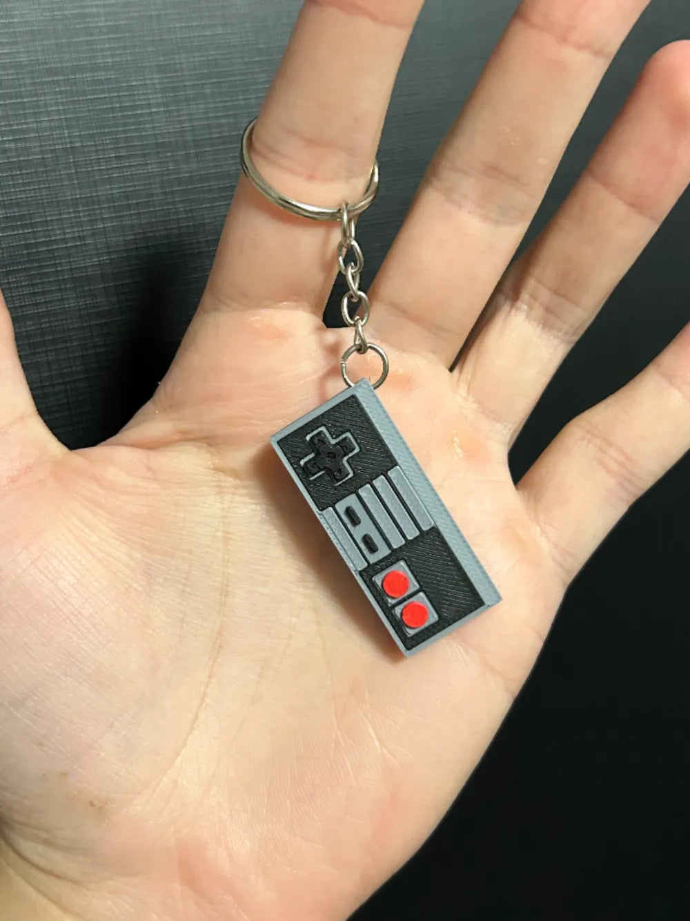 NES Denetleyici Anahtarlığı